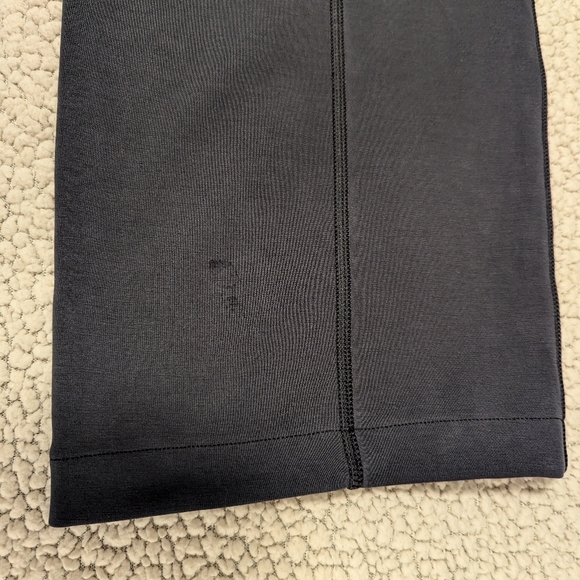 Lululemon Softstreme High-Rise Straight Leg Crop Black Size 10 - Picture 5 of 16